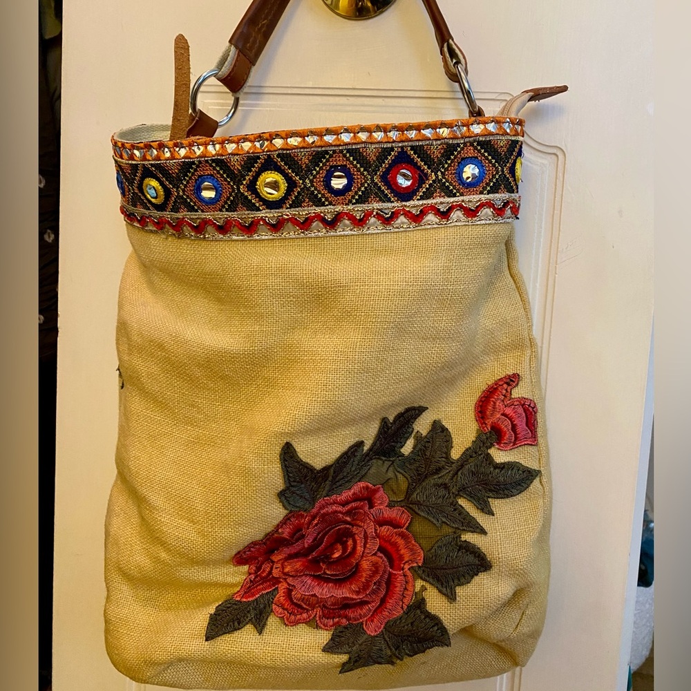 Floral Embroidered Beige Crossbody bag